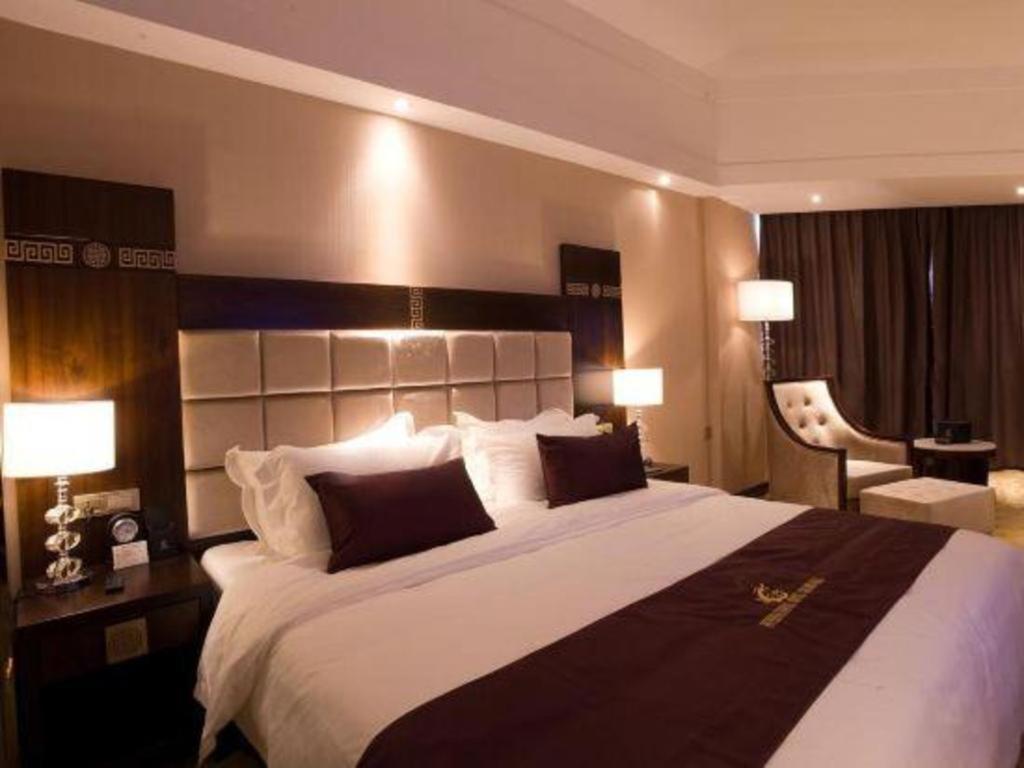Telecom Hotel Гуйлинь Экстерьер фото