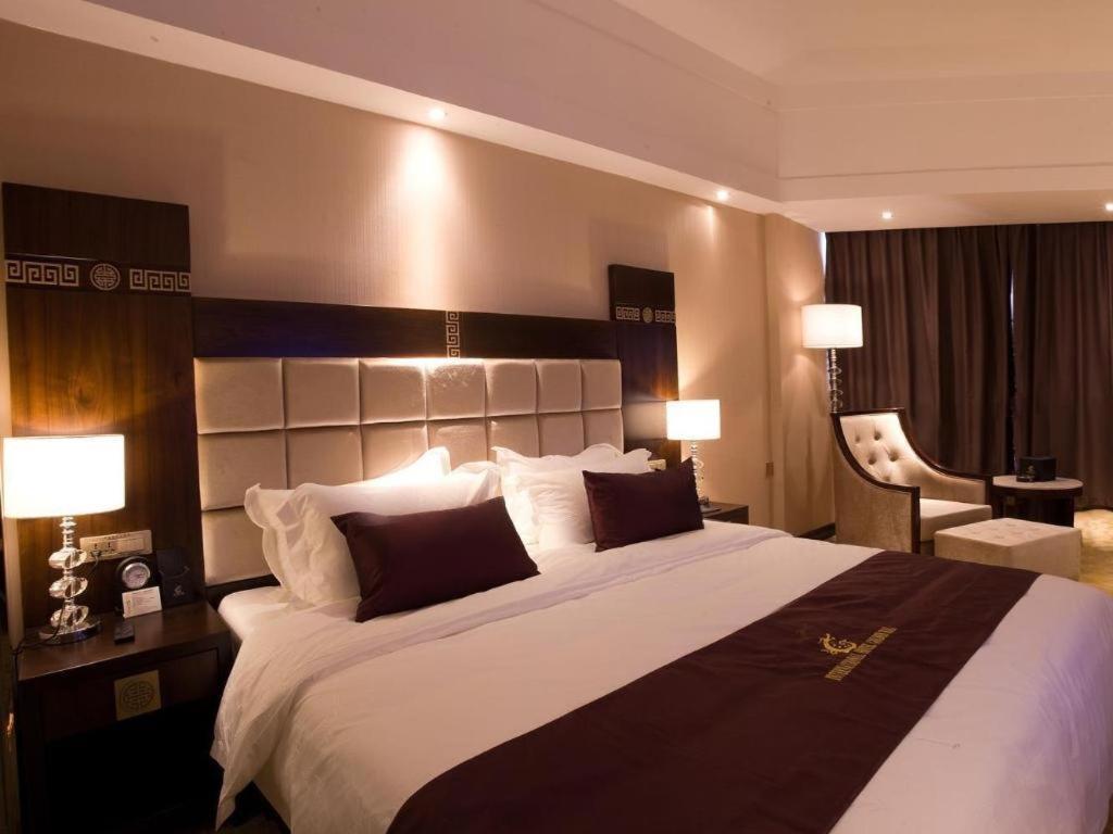 Telecom Hotel Гуйлинь Экстерьер фото