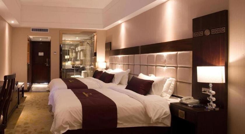 Telecom Hotel Гуйлинь Экстерьер фото